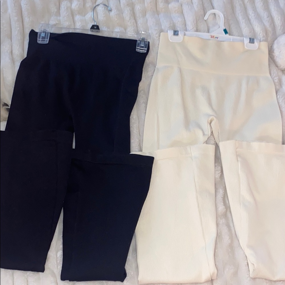 Brand New Black and Cream Ribbed Leggings Set